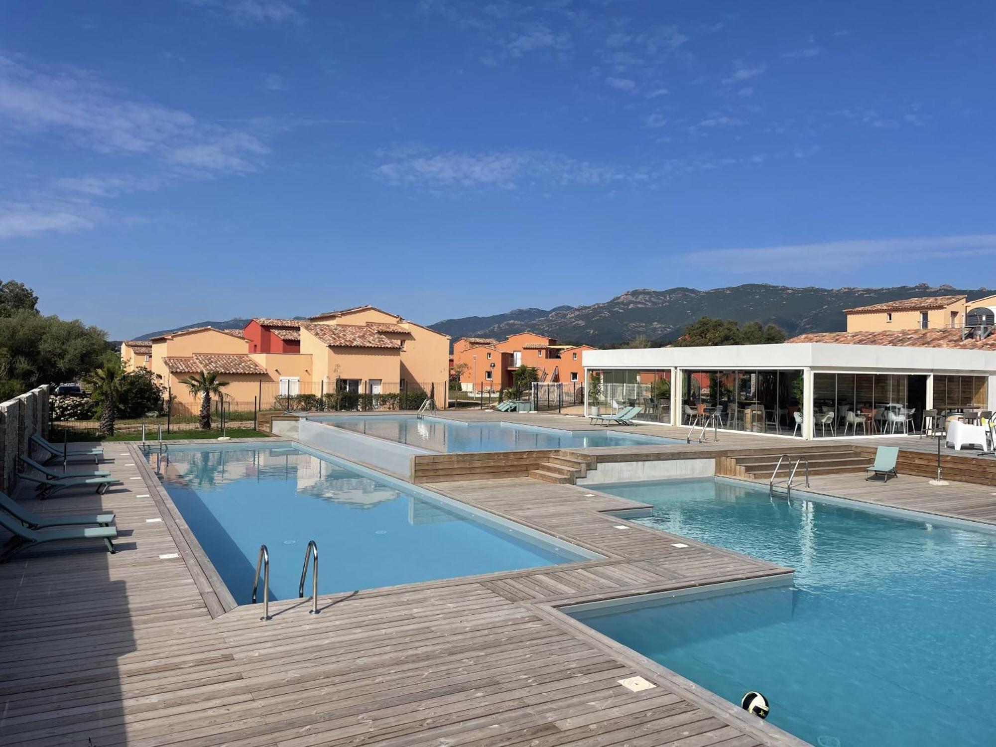 Residence Hoteliere Les Hameaux De Saint Cyprien 25 M2 Lecci Exterior foto