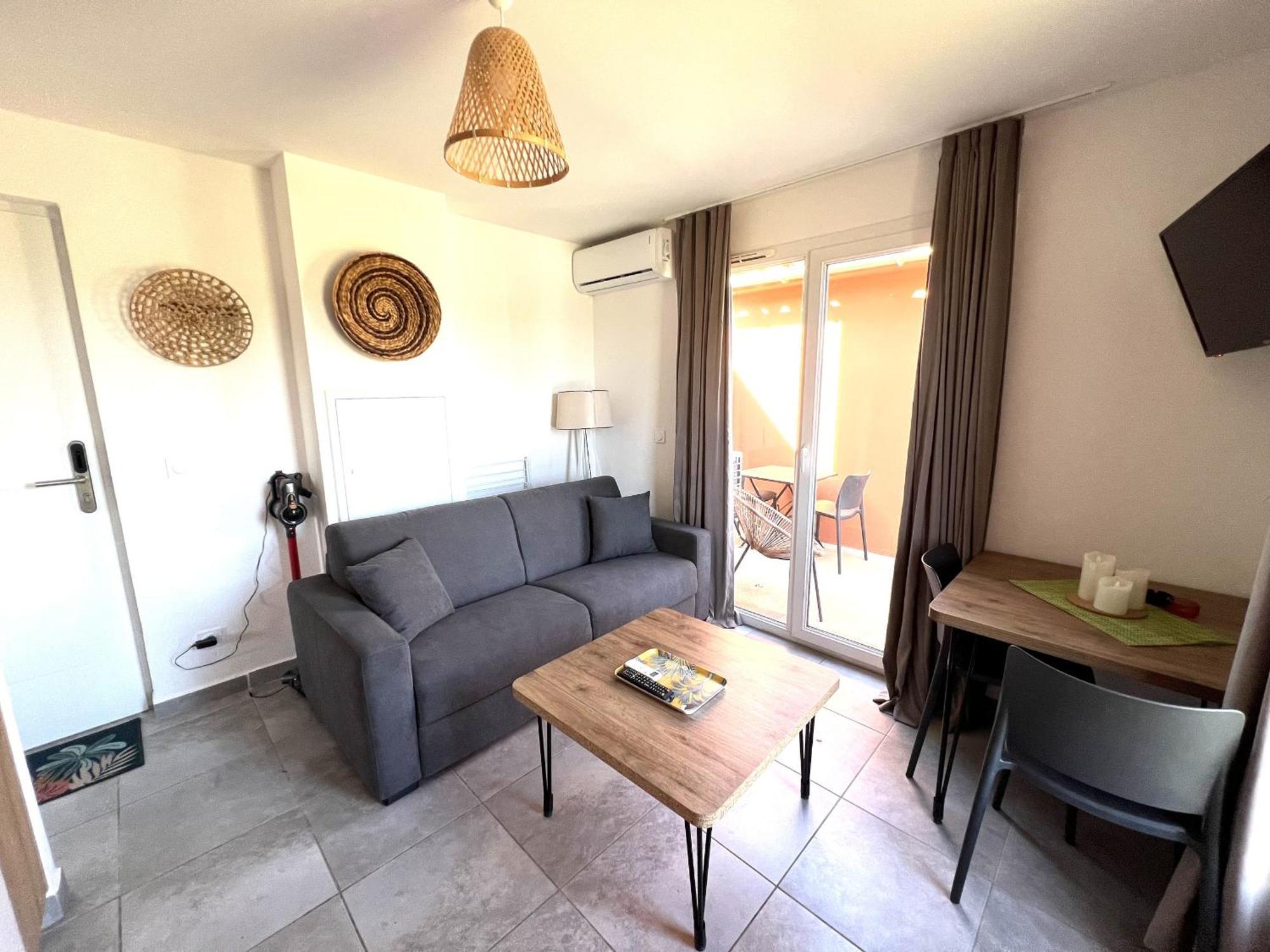 Residence Hoteliere Les Hameaux De Saint Cyprien 25 M2 Lecci Exterior foto