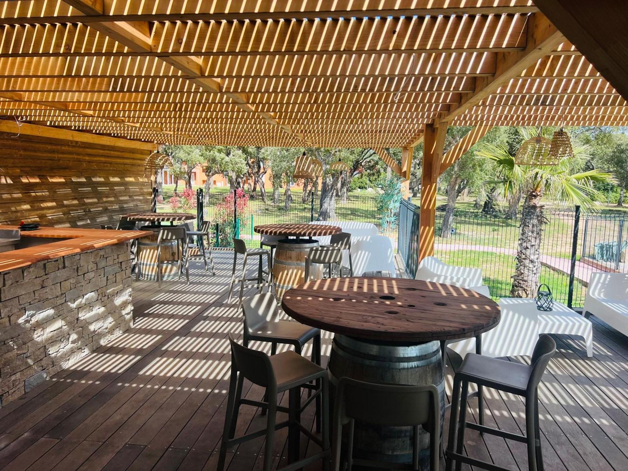 Residence Hoteliere Les Hameaux De Saint Cyprien 25 M2 Lecci Exterior foto