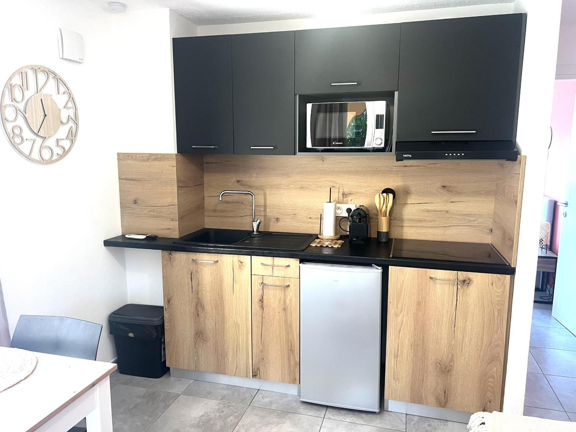 Residence Hoteliere Les Hameaux De Saint Cyprien 25 M2 Lecci Exterior foto